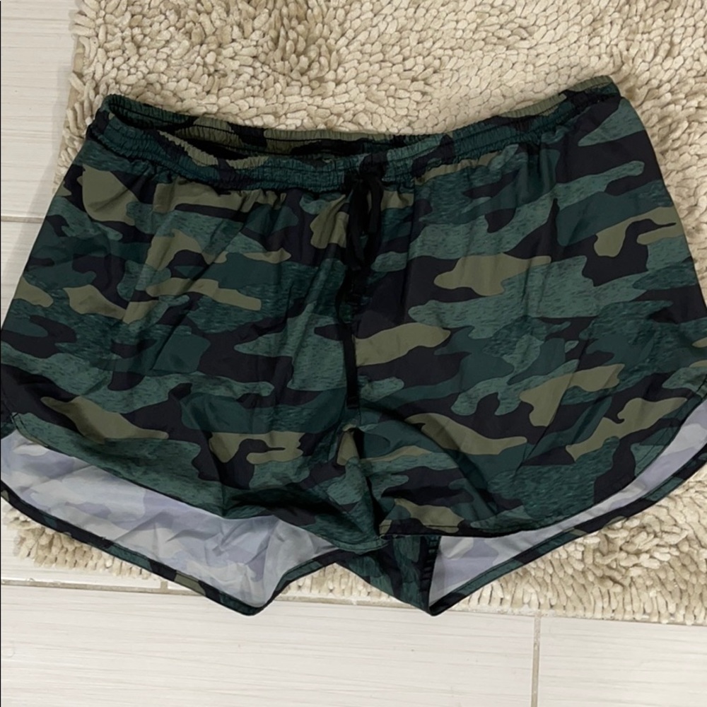 Old Navy || Green Active Go-Dry Shorts